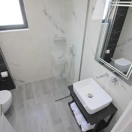 Jola Apartment *
